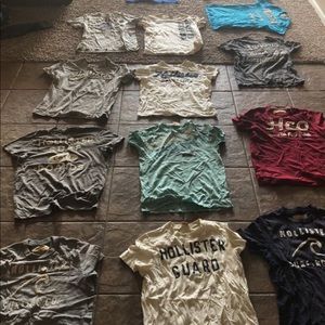 22 Hollister Men’s Boys tee shirts